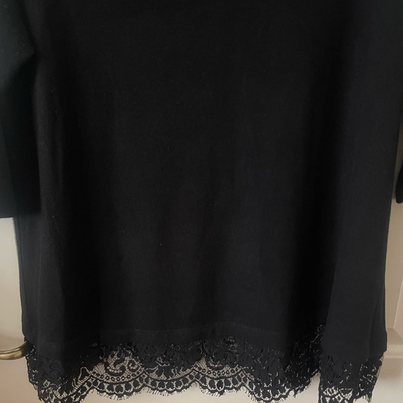 Karen Kane Top with lace 1X - Picture 5 of 11